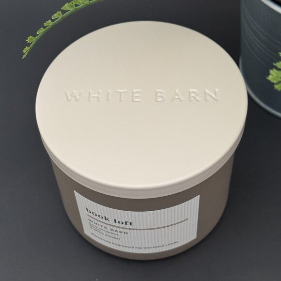BBW Book Loft White Barn Bath & Body Works 3 Wick Candle - Picture 4 of 10